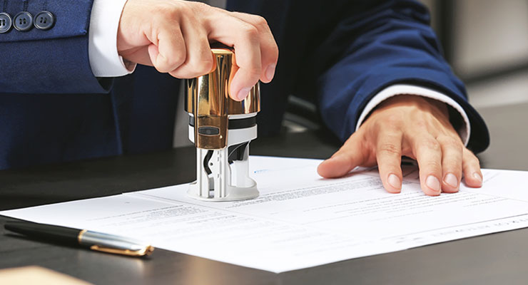 When You Might Need a Notary Services